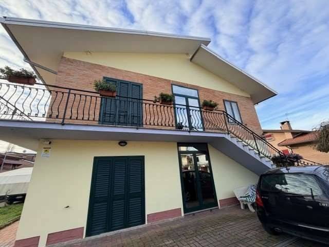 casa indipendente in vendita a Ferrara in zona Cona