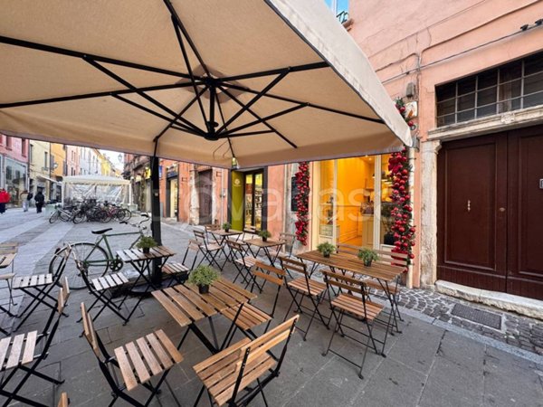 negozio in vendita a Ferrara in zona Centro Storico
