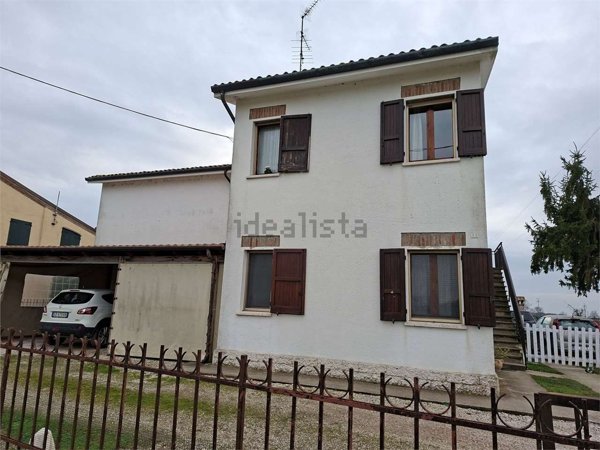 casa indipendente in vendita a Ferrara in zona Porotto / Cassana