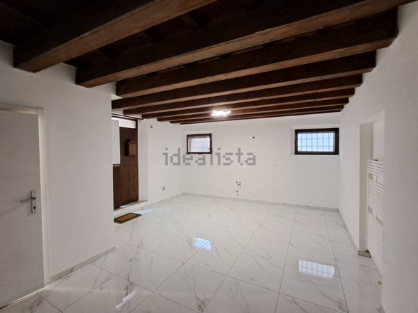 appartamento in vendita a Ferrara in zona Centro Storico