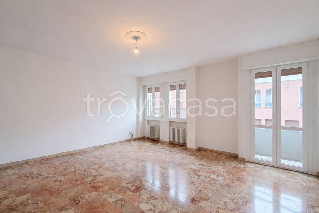 appartamento in vendita a Ferrara in zona Centro Storico