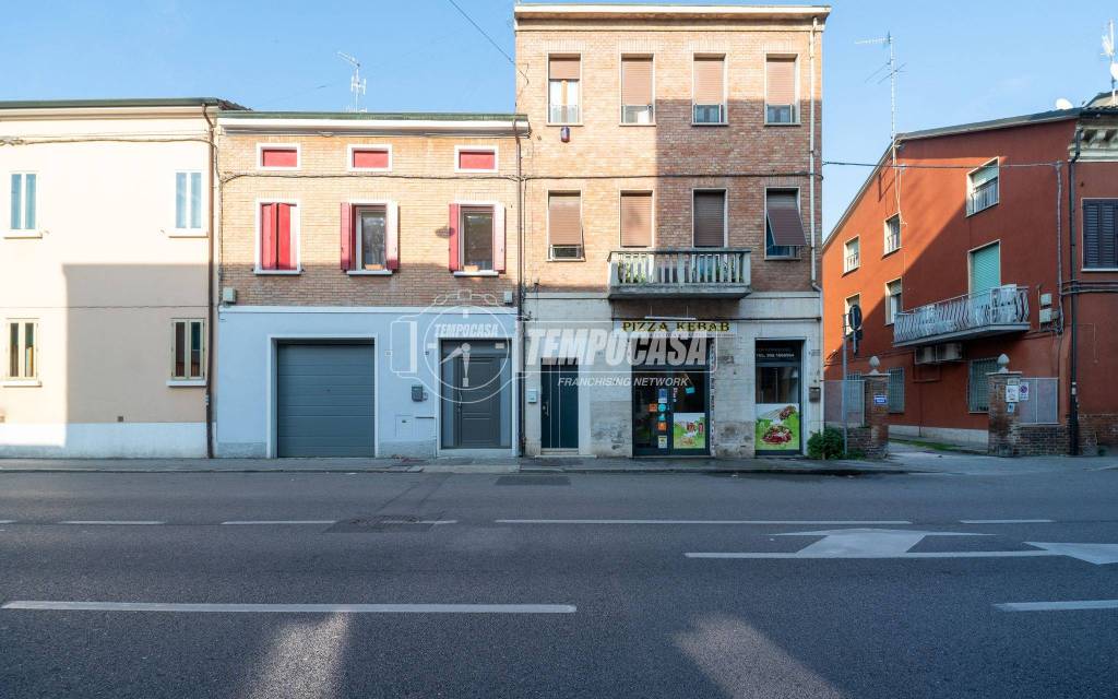 appartamento in vendita a Ferrara in zona Arianuova