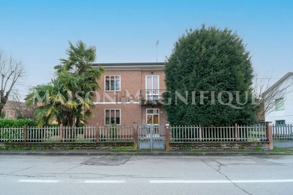 casa indipendente in vendita a Ferrara in zona Porotto / Cassana