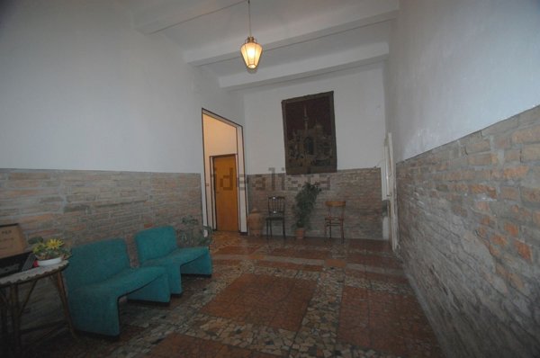 appartamento in vendita a Ferrara in zona Centro Storico