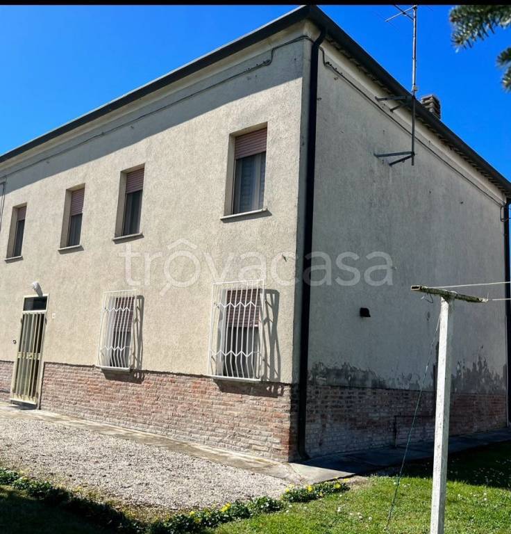 casa indipendente in vendita a Ferrara in zona Marrara