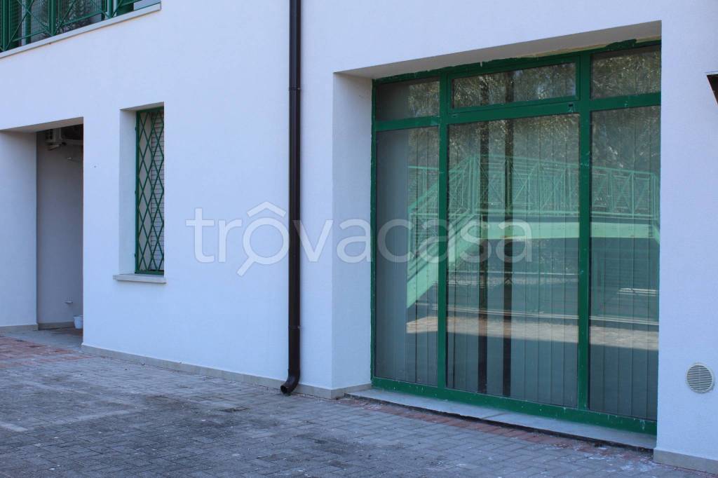 negozio in vendita a Ferrara in zona Centro Storico