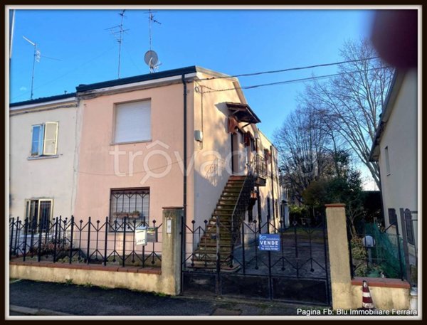 casa indipendente in vendita a Ferrara