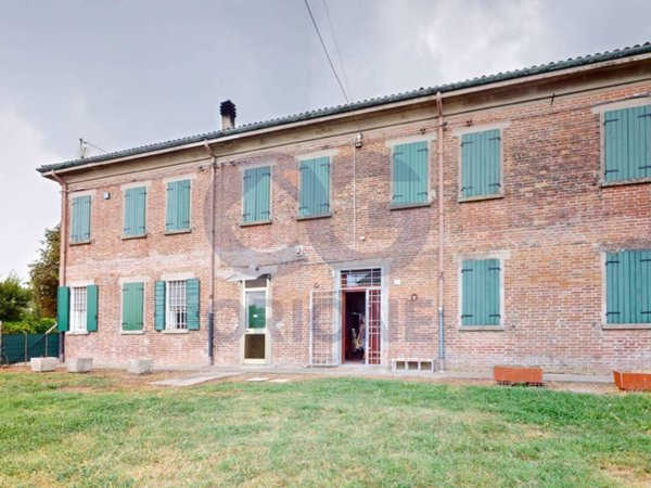 casa indipendente in vendita a Ferrara in zona Porotto / Cassana