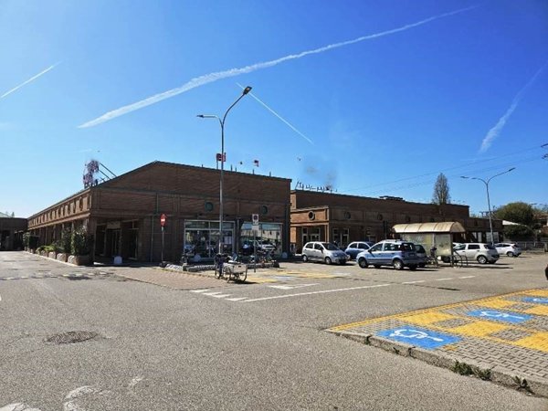 negozio in vendita a Ferrara in zona Centro Storico