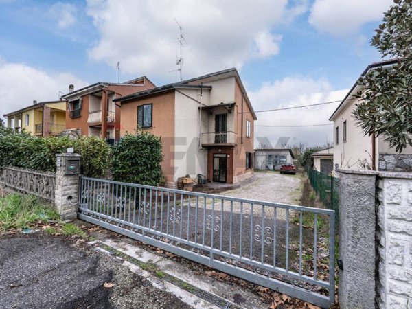 casa indipendente in vendita a Ferrara in zona Aguscello