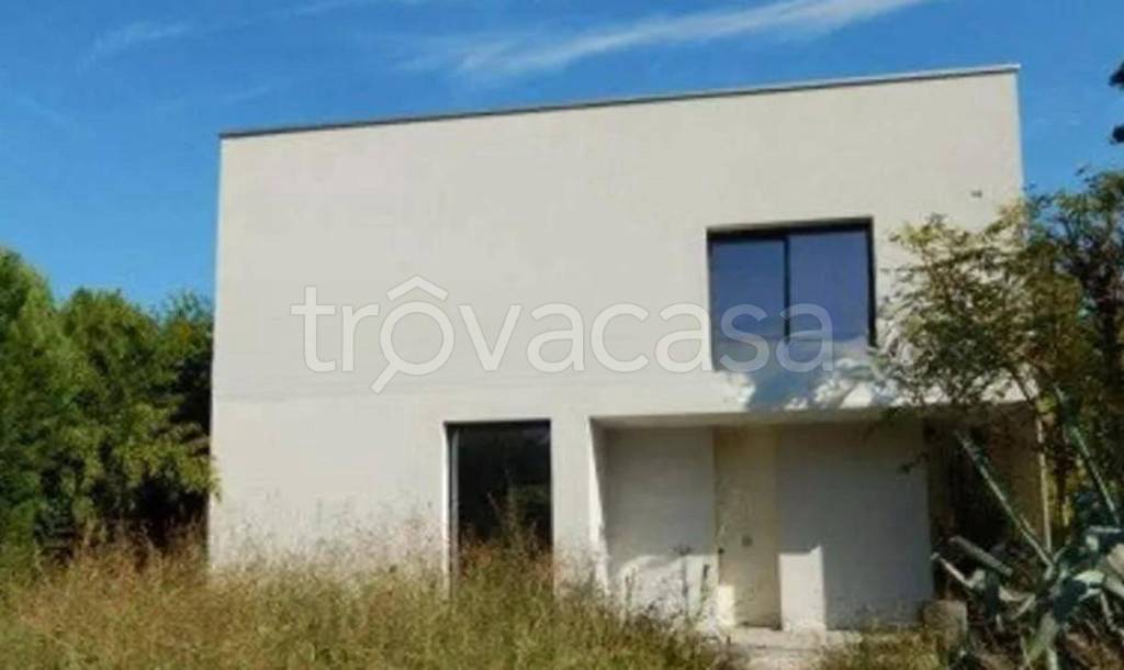 casa indipendente in vendita a Ferrara