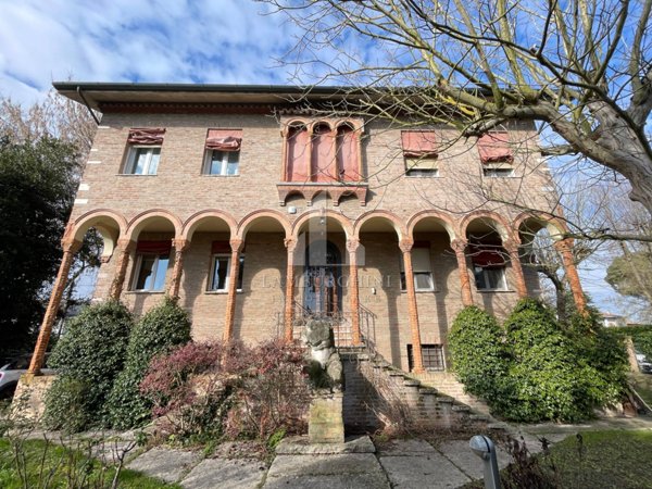 casa indipendente in vendita a Ferrara in zona Pontegradella