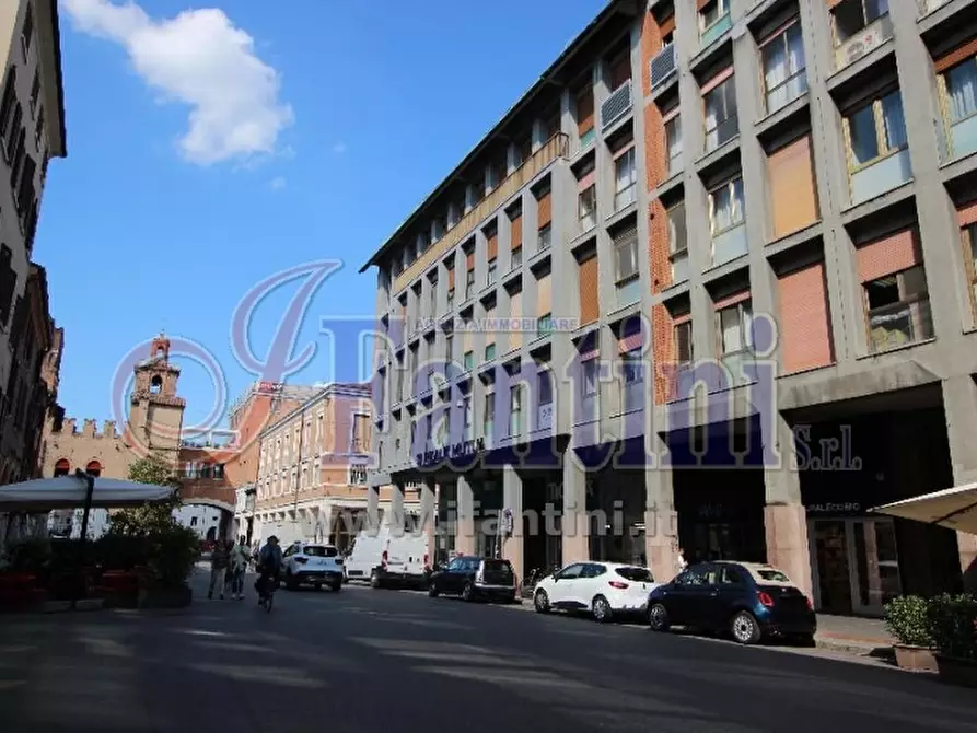 negozio in vendita a Ferrara in zona Centro Storico