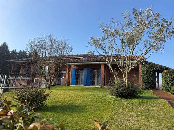 casa indipendente in vendita a Ferrara in zona Cona