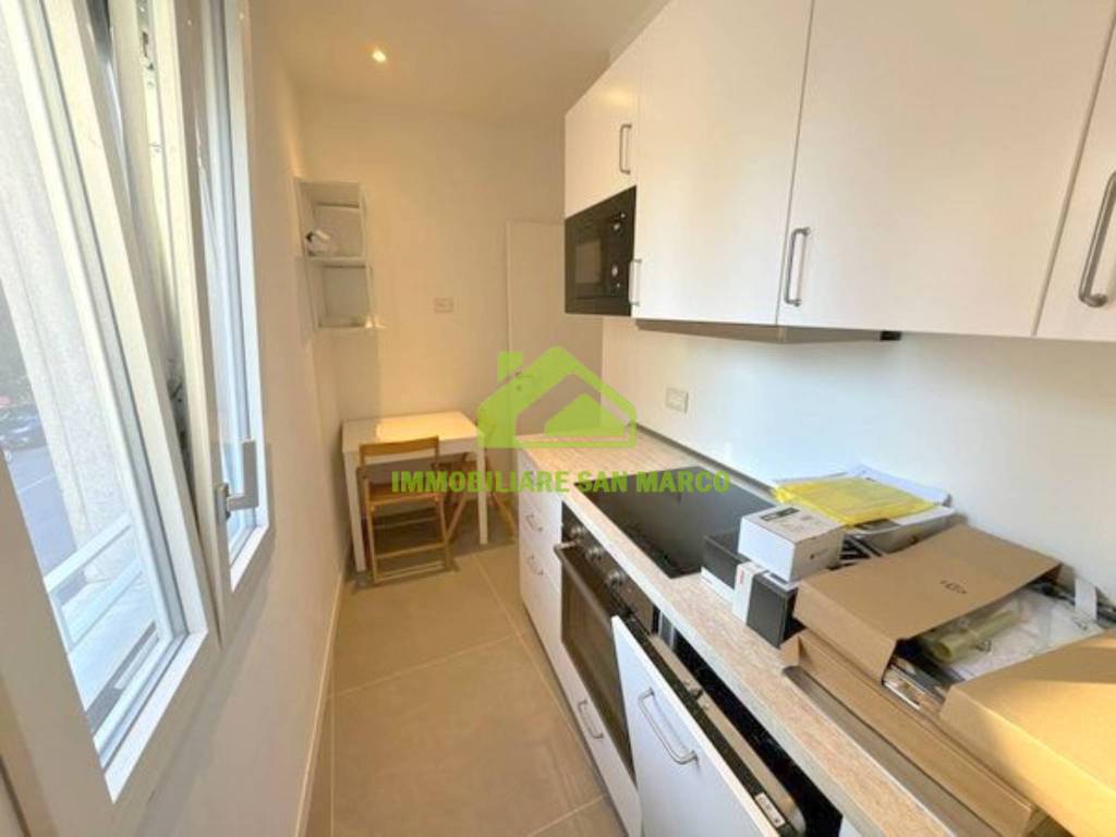 appartamento in vendita a Ferrara in zona Centro Storico