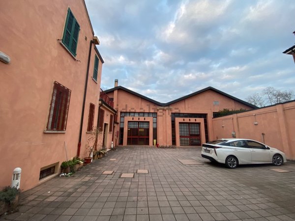capannone in vendita a Ferrara
