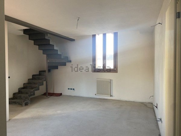 appartamento in vendita a Ferrara in zona Centro Storico