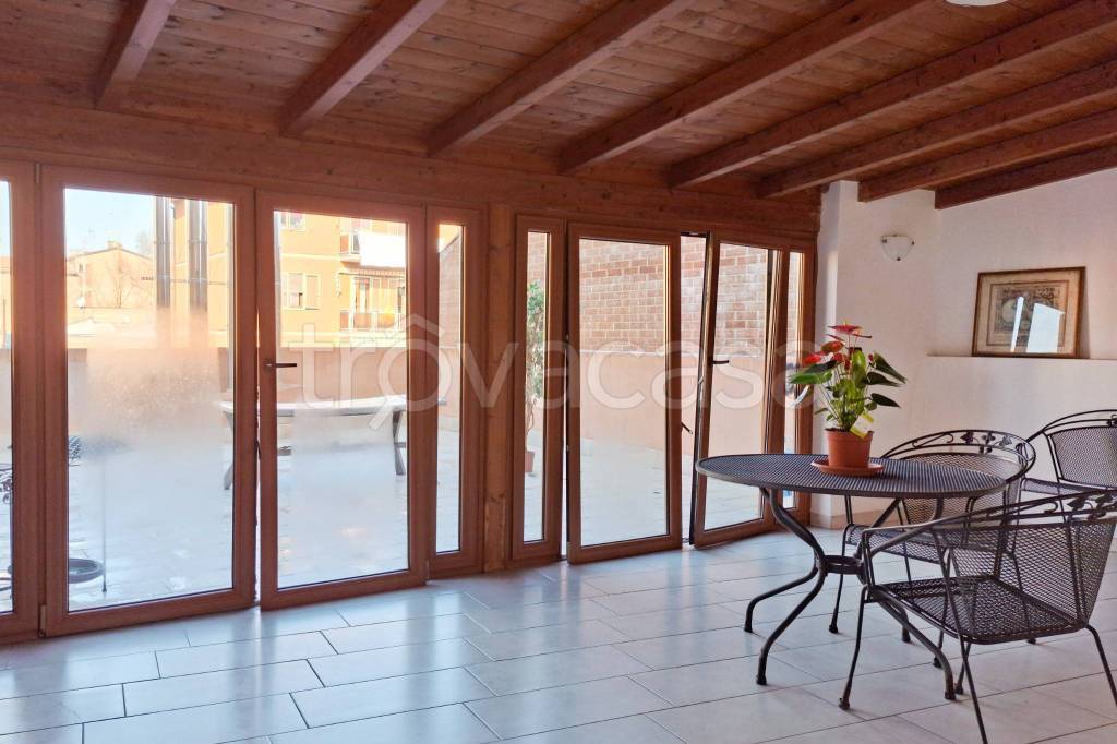 appartamento in vendita a Ferrara in zona Centro Storico