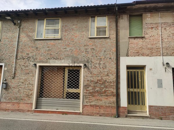 appartamento in vendita a Ferrara in zona Baura