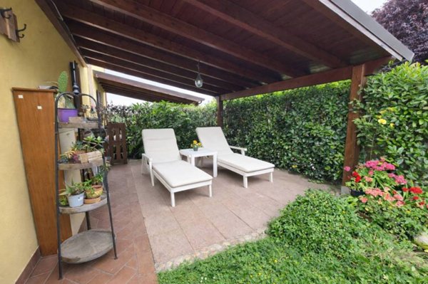 casa indipendente in vendita a Ferrara
