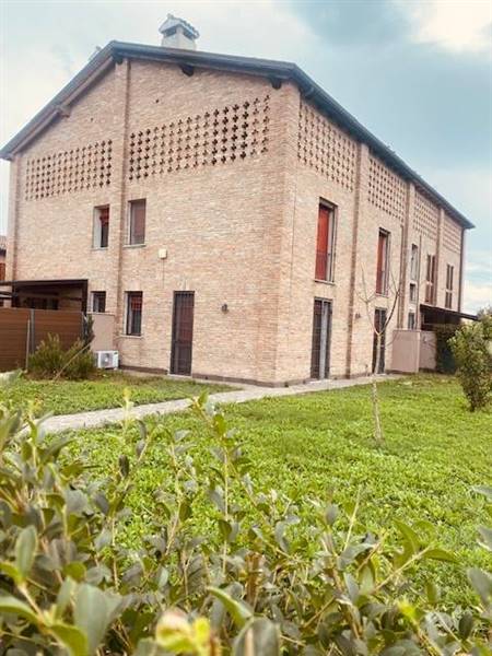 casa indipendente in vendita a Ferrara in zona Sant'Egidio / Gaibanella