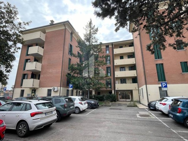 appartamento in vendita a Ferrara in zona Centro Storico