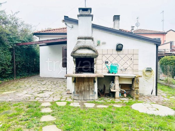 casa indipendente in vendita a Ferrara in zona Porotto / Cassana