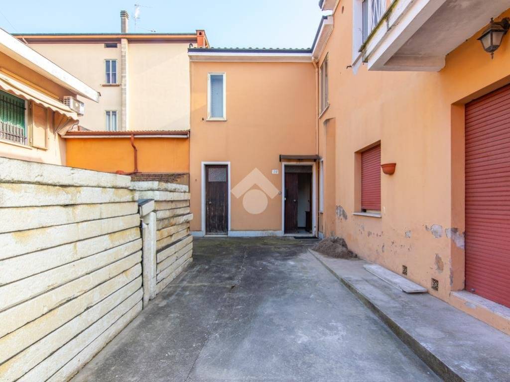 appartamento in vendita a Ferrara in zona Centro Storico