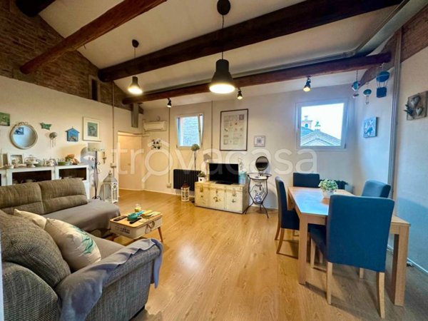 appartamento in vendita a Ferrara in zona Centro Storico