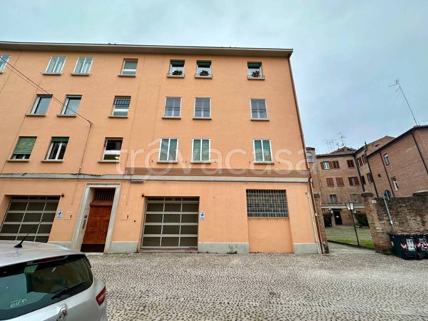 appartamento in vendita a Ferrara in zona Centro Storico