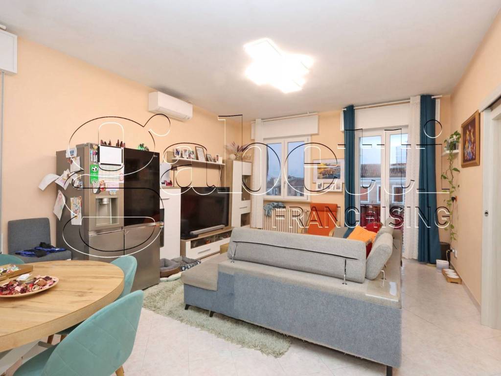 casa indipendente in vendita a Ferrara