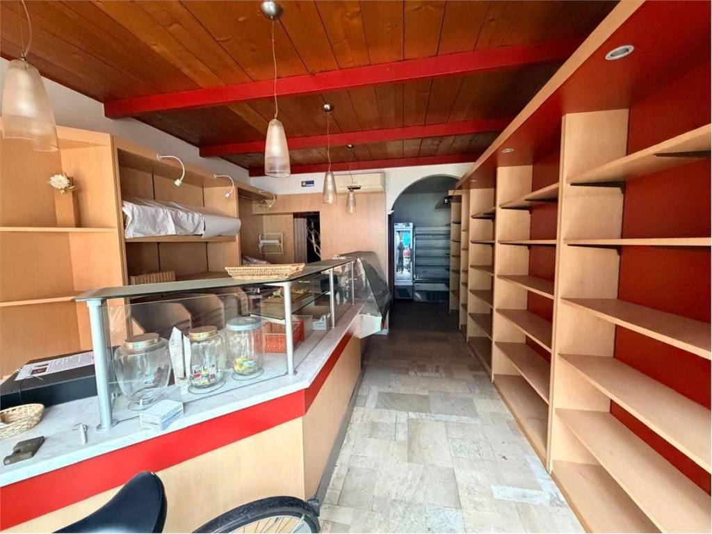 negozio in vendita a Ferrara