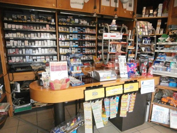 negozio in vendita a Ferrara in zona Porotto / Cassana