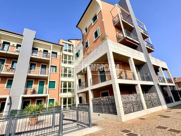 appartamento in vendita a Ferrara in zona Centro Storico