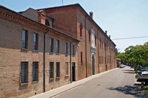 casa indipendente in vendita a Ferrara in zona Centro Storico