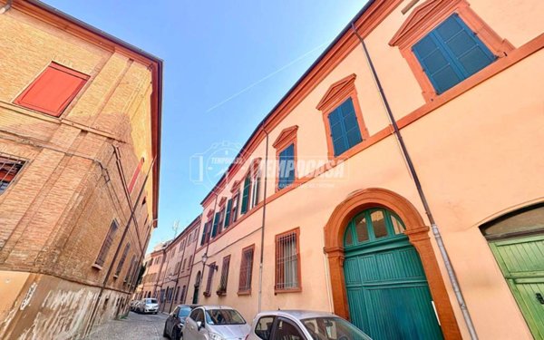appartamento in vendita a Ferrara in zona Centro Storico