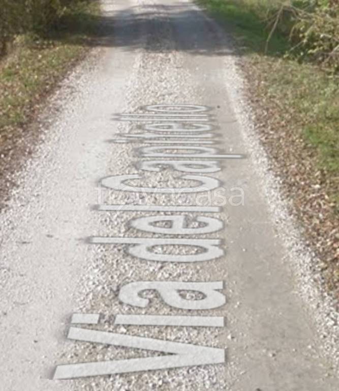 locale commerciale in vendita a Ferrara in zona Quartesana