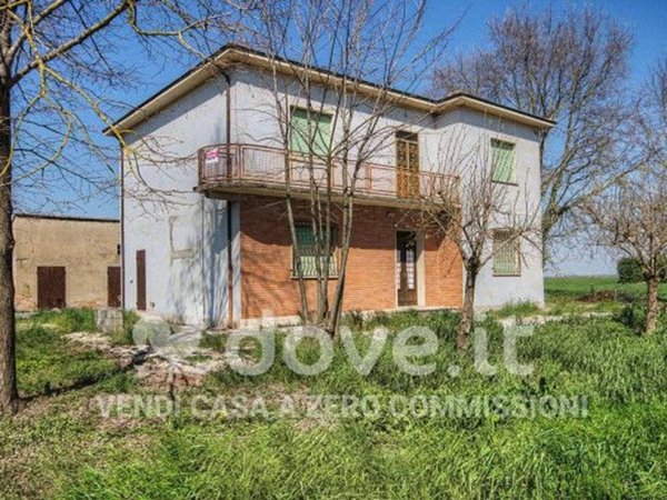 casa indipendente in vendita a Ferrara in zona Monestirolo