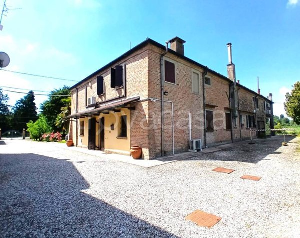 casa indipendente in vendita a Ferrara in zona Aguscello