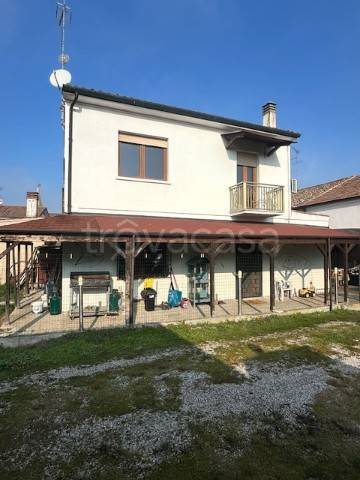 casa indipendente in vendita a Ferrara in zona Villanova