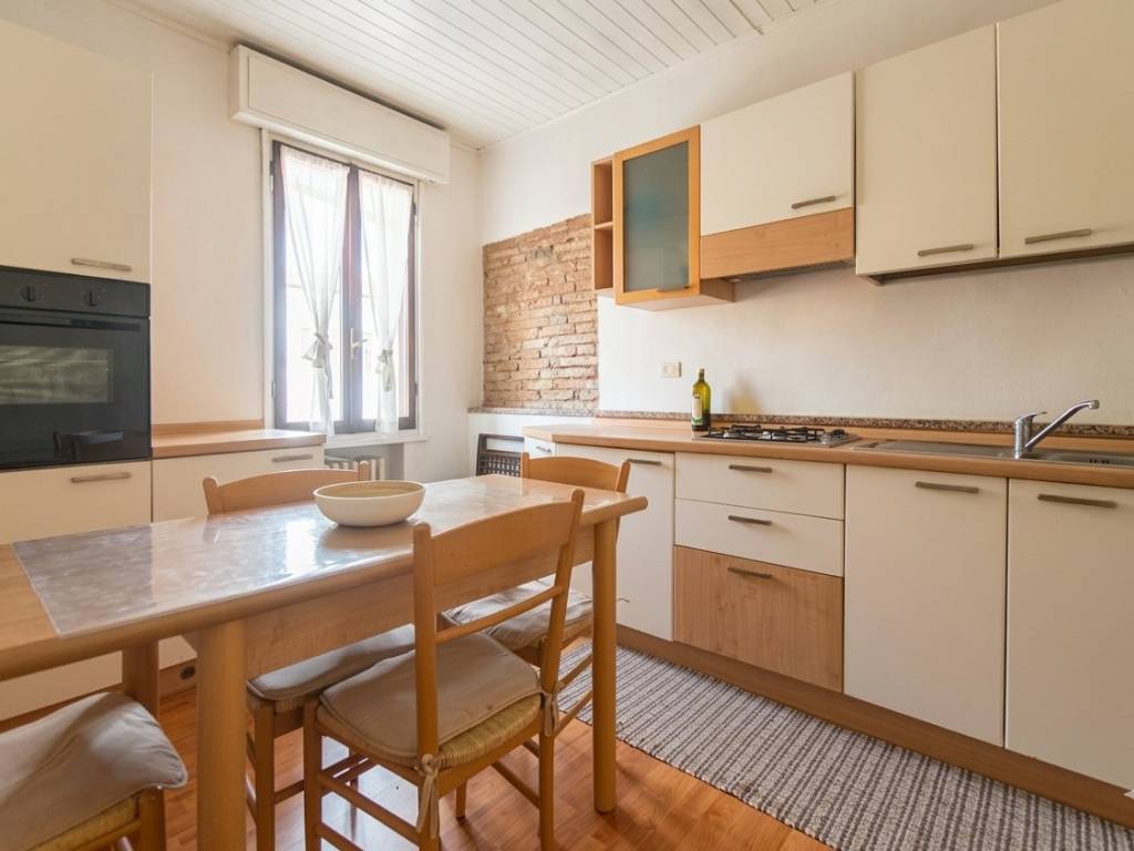 casa indipendente in vendita a Ferrara in zona Centro Storico