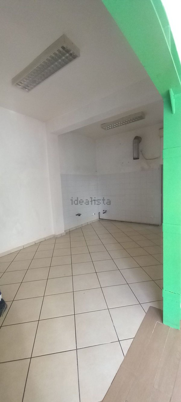 negozio in vendita a Ferrara