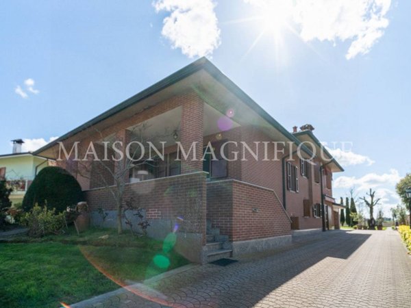 casa indipendente in vendita a Ferrara in zona Baura