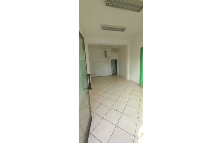 negozio in vendita a Ferrara