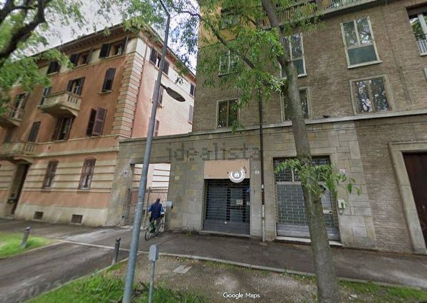 locale commerciale in vendita a Ferrara in zona Centro Storico