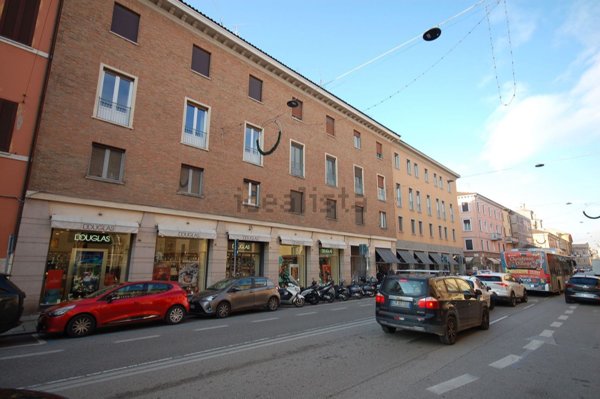 appartamento in vendita a Ferrara in zona Centro Storico