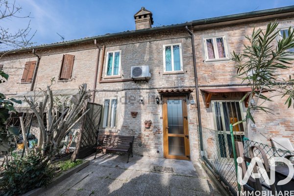 casa indipendente in vendita a Ferrara