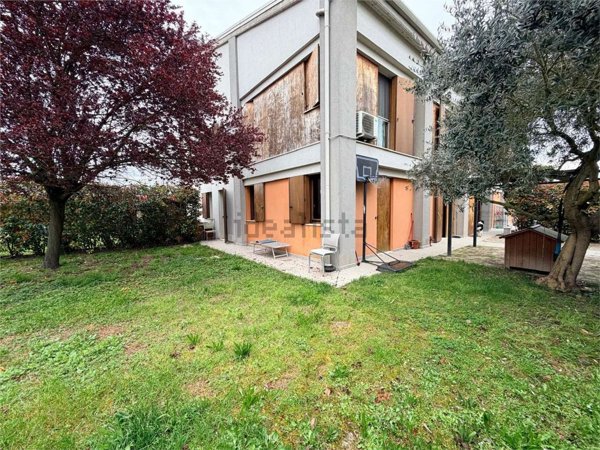 appartamento in vendita a Ferrara in zona Cona