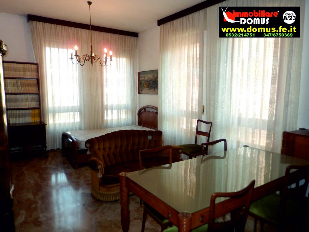 appartamento in vendita a Ferrara in zona Centro Storico