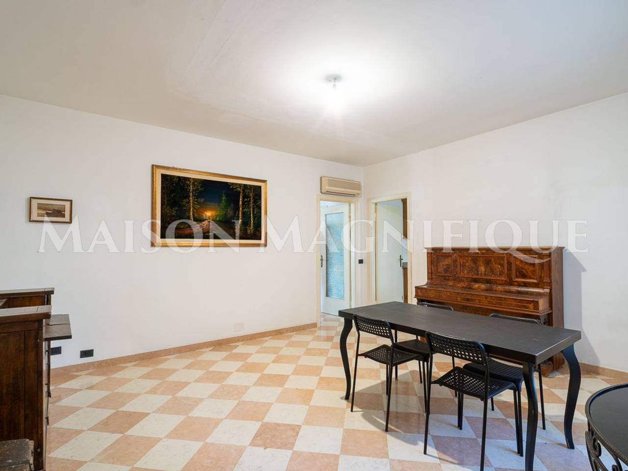 appartamento in vendita a Ferrara in zona Centro Storico